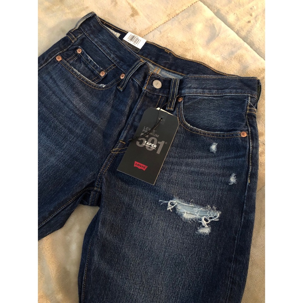 Levi’s 501 Tapered Jeans - Picture 4 of 7